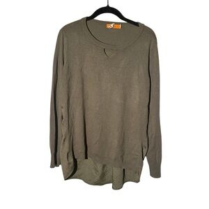 One A Olive Green Long Sleeve Scoopneck Top Size Medium